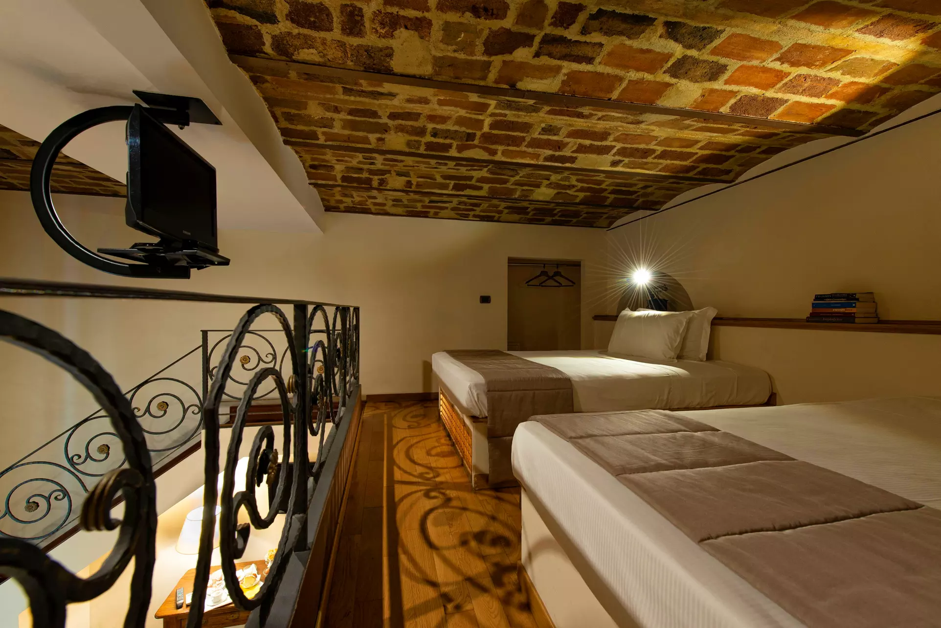 ✈ ITALIE | Naples - Grand Hotel Europa 3*, 2 nuit - City break