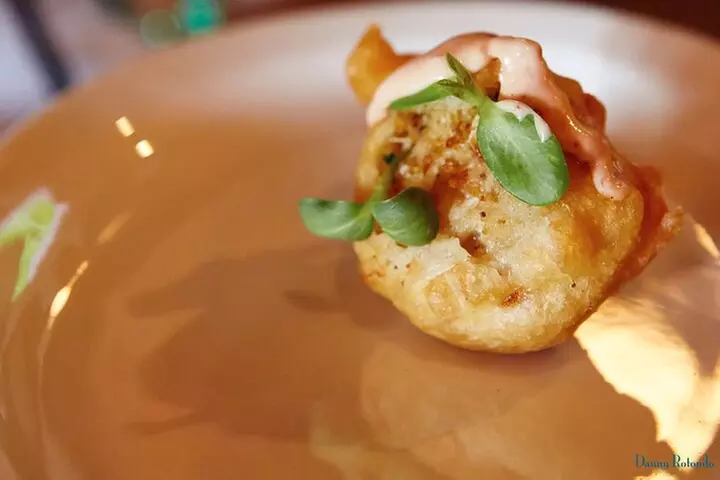 Food Tour of New Orleans Garden District: Group of Nine or Less