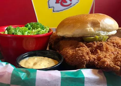 8% Cash Back at Truman's KC Pizza Tavern - Primary Image