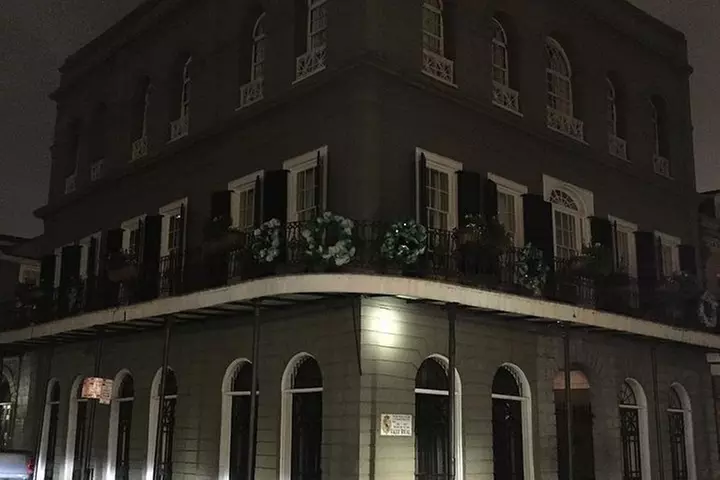 French Quarter Walking Ghost Tour of New Orleans - Second Medium