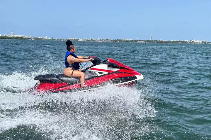 Jet Ski Miami : Experience the Ultimate Water Fun !