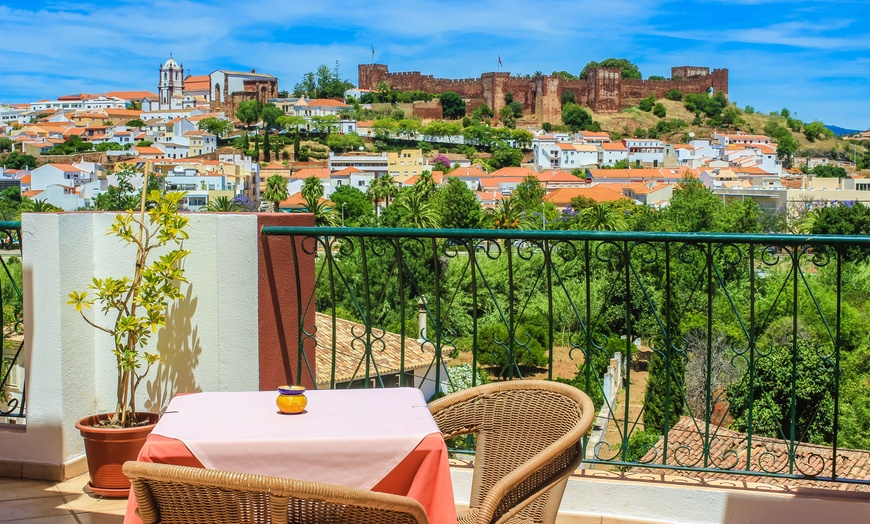 Image 11: ✈ ALGARVE | Silves - Colina dos Mouros 3*, 2 nuit - Piscine extérieure