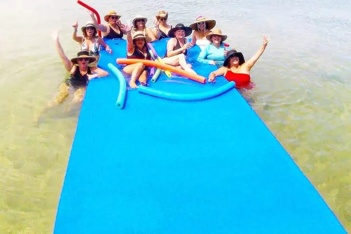 Miami Private Boat Rental to Sandbars and More