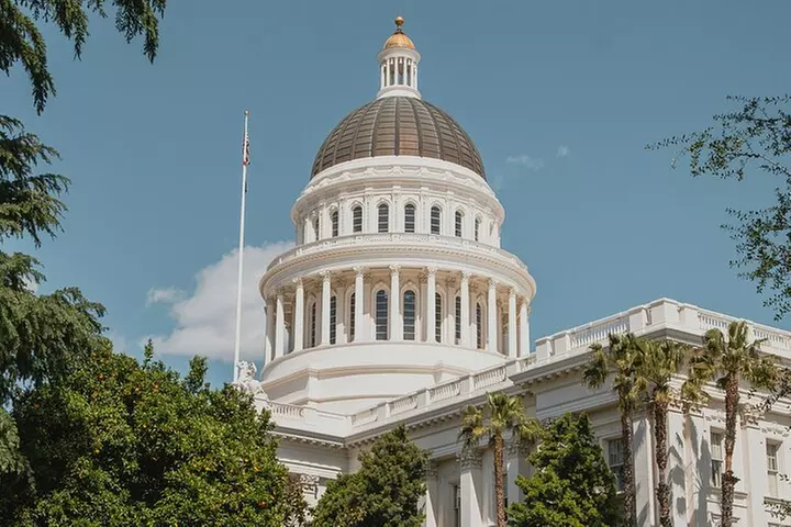 Self-Guided Scavenger Hunt: Sacramento Memento