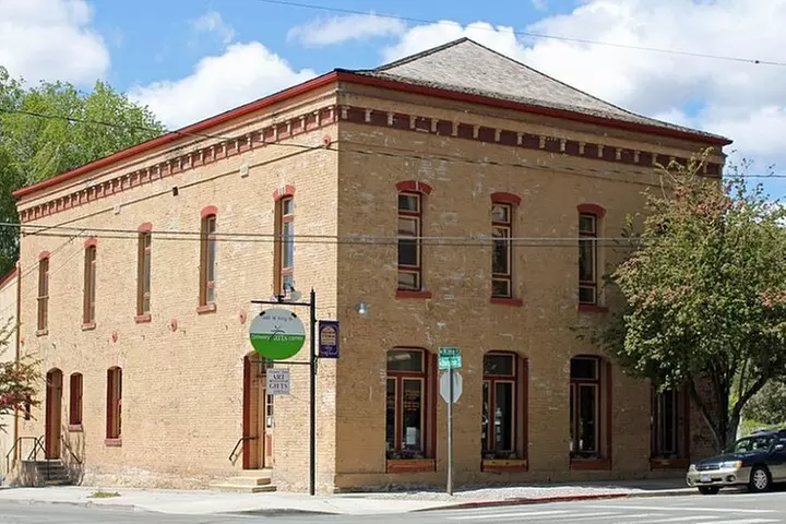 Self-Guided Scavenger Hunt: Test Your Luck In Carson City
