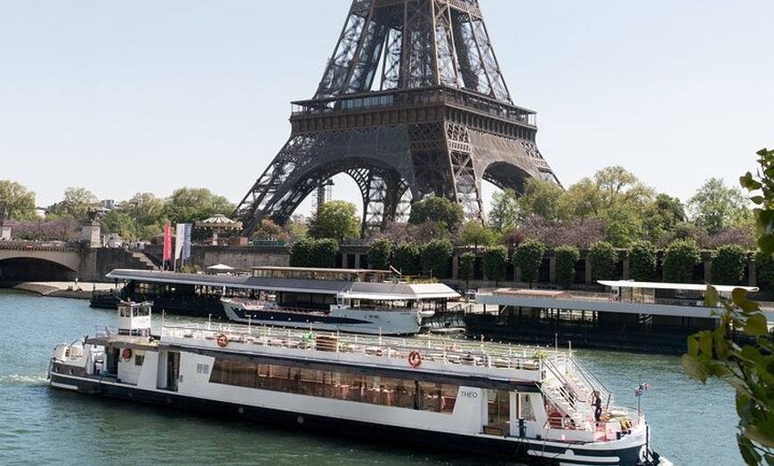 Image 17: Paris Theo Boat Croisière Dîner Style Trattoria Italienne sur la Seine