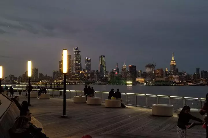 New York City Skyline at Night Guided Tour