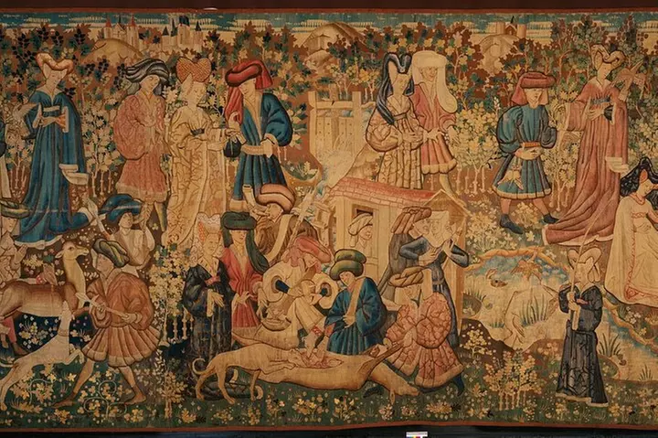 Private Guided Tour of The Victoria and Albert Museum - 3 Hour