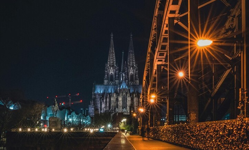 Image 2: Liebesschlösser und malerische Ausblicke Fotoshooting an der Hohenz...