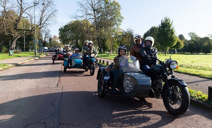 Image 8: Visite guidée privée de 1 heure à 7 heures en side-car d'époque