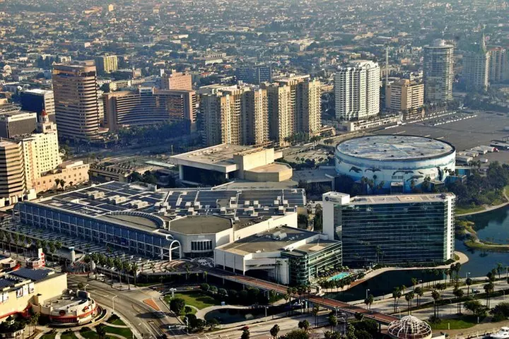 Private Helicopter Tour over Long Beach