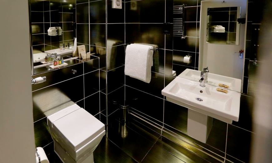 Image 3: ✈ ECOSSE | Edimbourg - Nira Caledonia 4* - City break