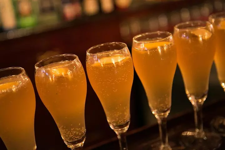 New Orleans Cocktail History Walking Tour in the French Quarter