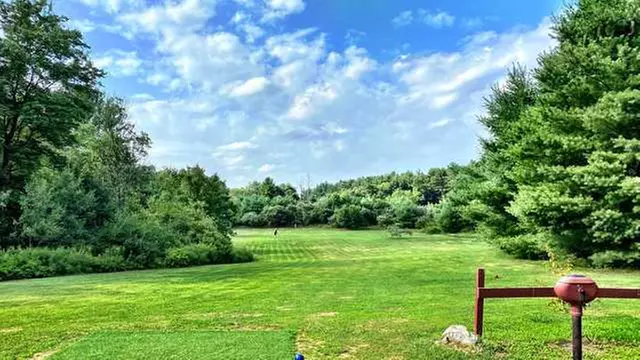Online Booking - Round of Golf at Red Farm Golf - Primary Image