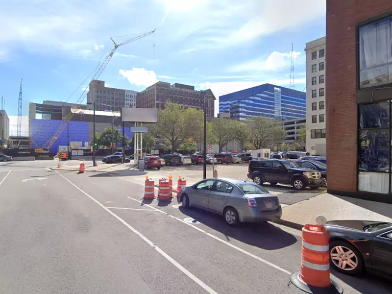Parking at Bonnie's Lot South - Primary Image