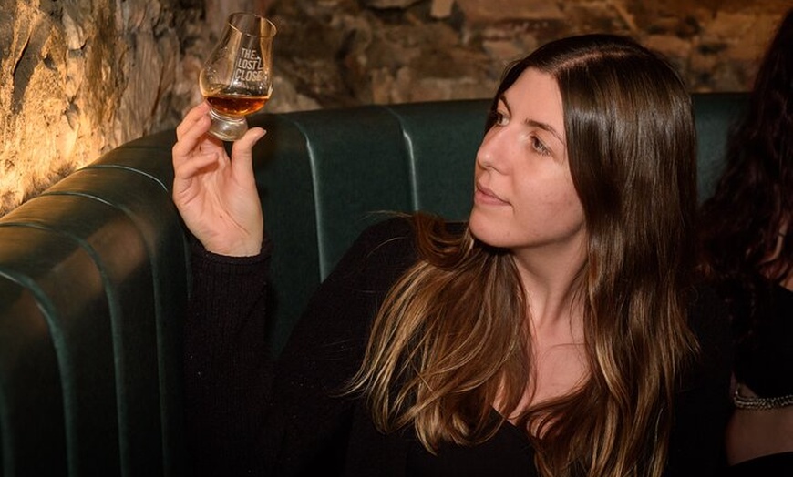 Image 11: 90min Underground Whisky Tasting in Edinburgh's Old Town