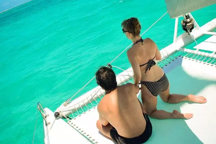 Afternoon Half-Day Catmaran Sailing and Snorkel Adventure