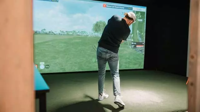 Online Booking - Round of Golf at Golf Cove - Primary Image