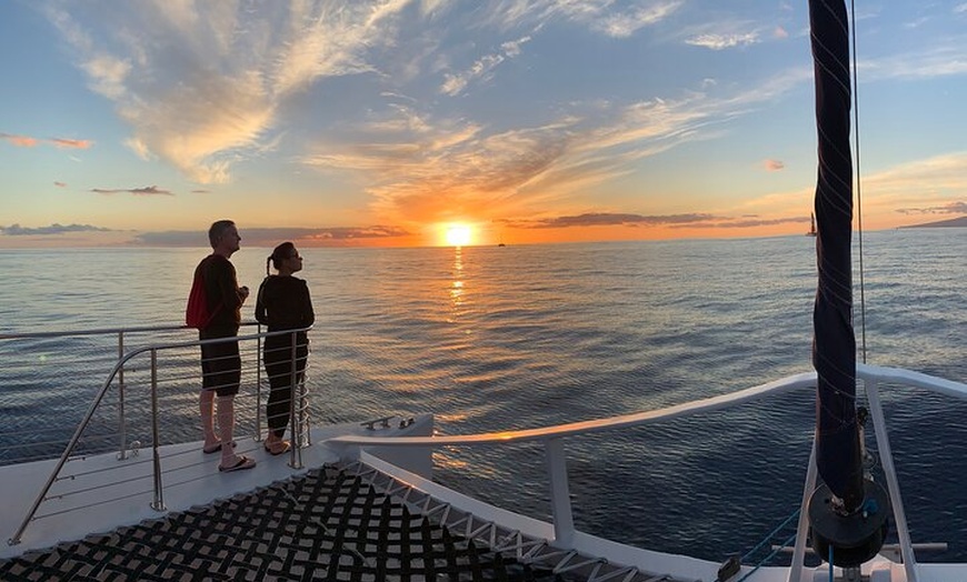 Image 3: Luxury Catamaran Cruise from Oahu
