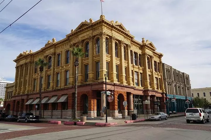 Houston Sightseeing Tour and Galveston Day Trip