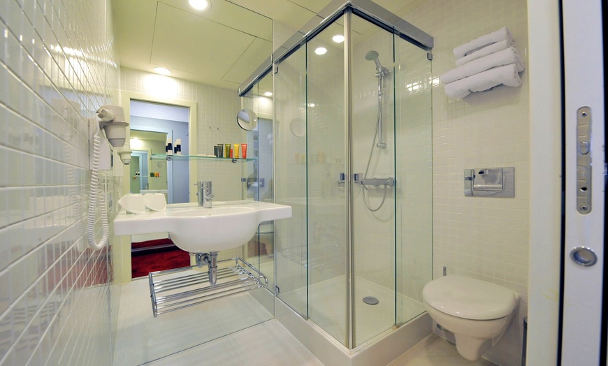 Image 6: ✈ REPUBBLICA CECA | Praga - Design Metropol Hotel 4* - City break