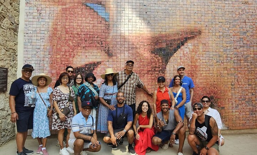 Image 2: Visita a pie del casco antiguo y el barrio gótico de Barcelona