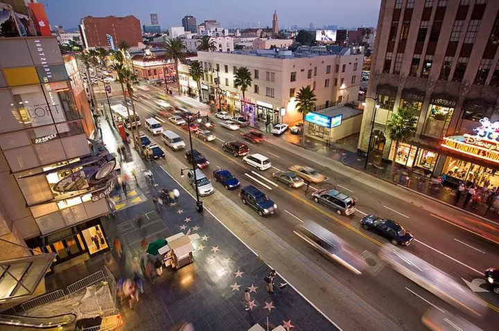 Private sightseeing tour of Beverly Hills - Primary Image