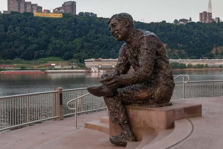 Self-Guided Scavenger Hunt: Pittsburgh's Cultural Side