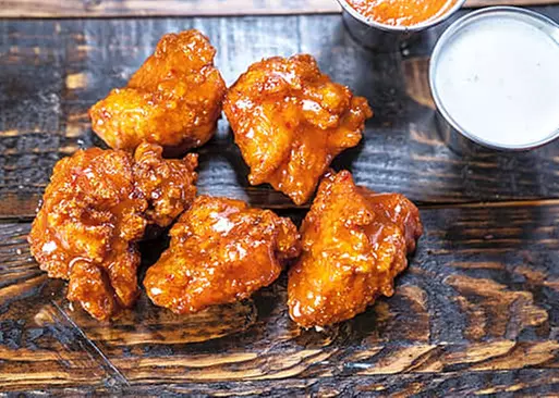 5% Cash Back at Wing Fellas