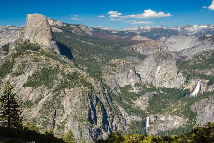 Yosemite National Park Self Guided Driving Audio Tour Guide