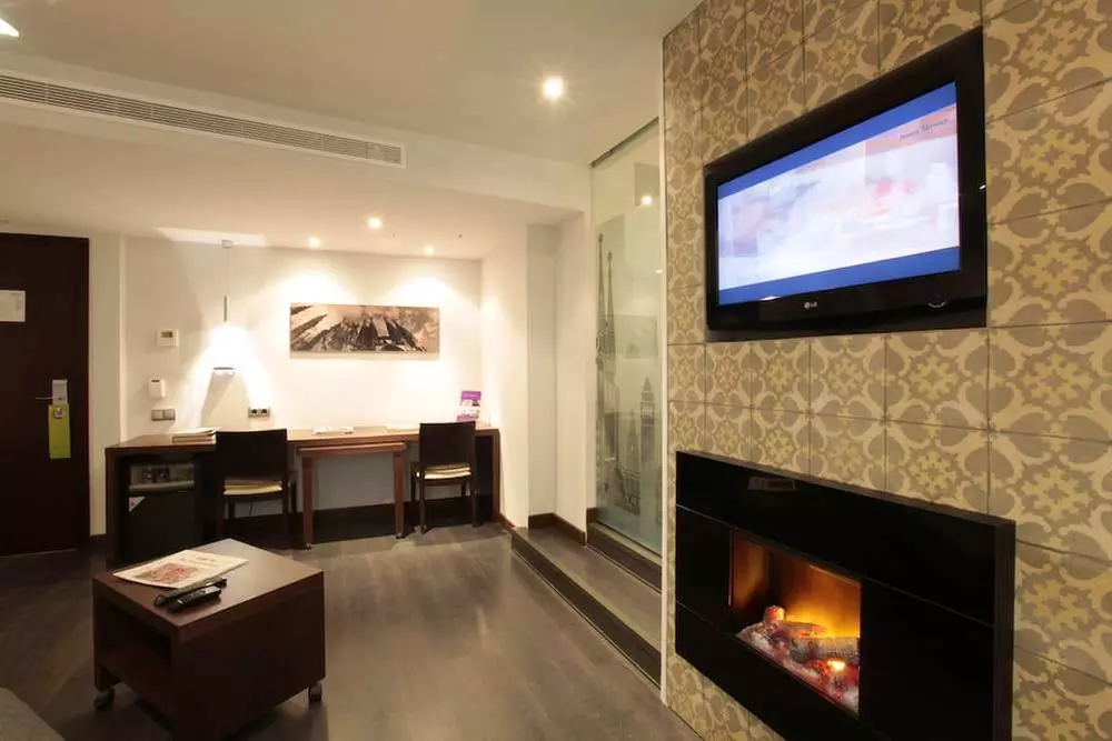 ✈ SPANIEN | Barcelona - Hotel Concordia Barcelona 4*, 2 Nächte - Ro...