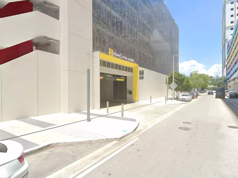 Parking at 3 Miami Central Garage - Second Medium