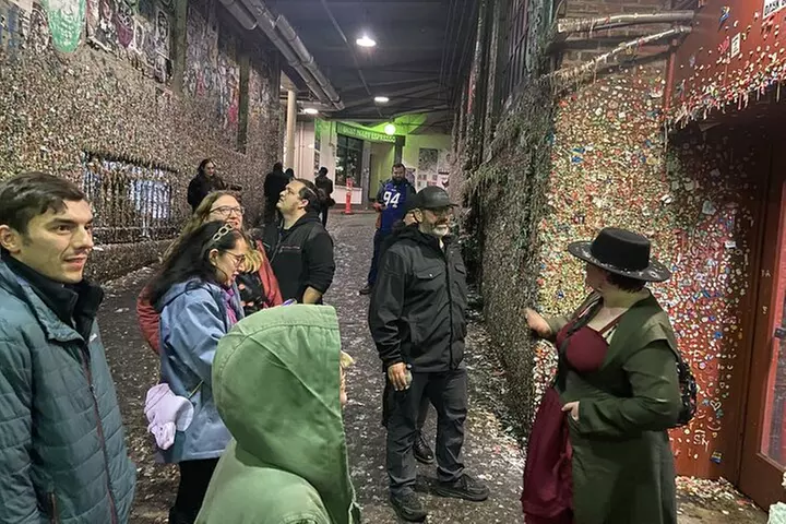 Haunted Seattle Booze and Boos Ghost Walking Tour