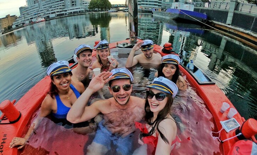 Image 4: Hot Tub Boat Tour in London - London's most unique tour