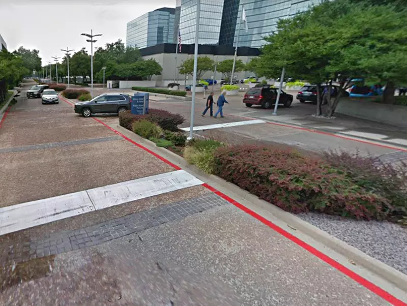 Parking at Hilton Dallas Lincoln Centre - Valet