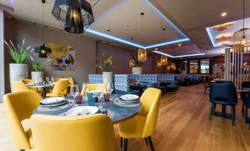 Image 40: ✈ SPANIEN | Barcelona - Leonardo Royal Hotel Barcelona Fira 4*, 2 N...