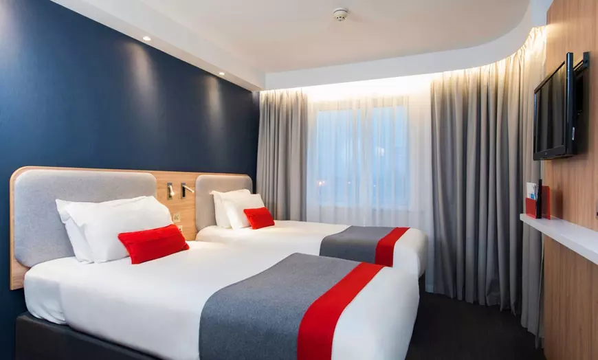 Image 6: ✈ REGNO UNITO | Londra - Holiday Inn Express London - Hammersmith, ...