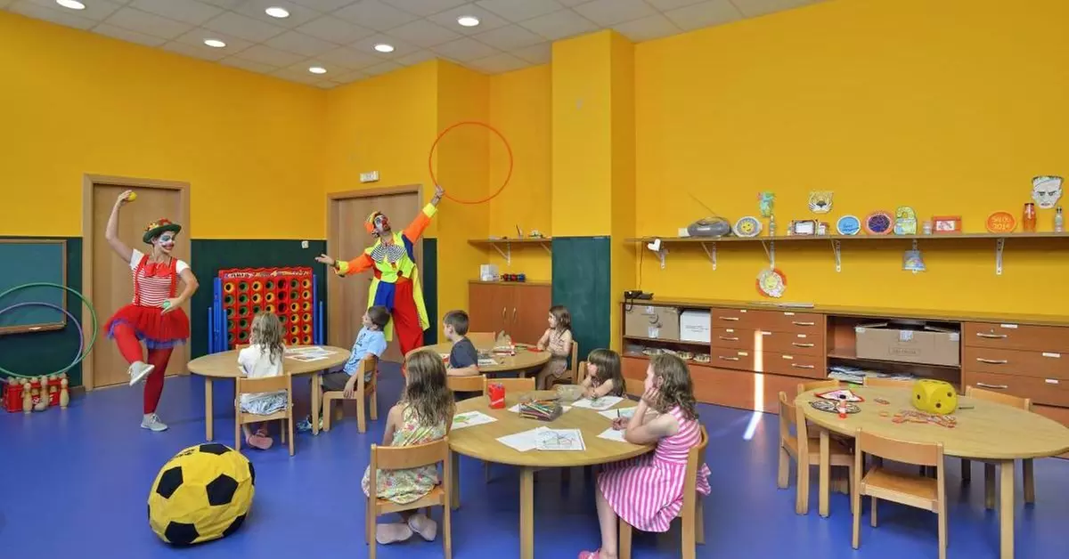 ✈ COSTA DORADA | Salou - Hotel Sol Costa Daurada avec entrée à Port...