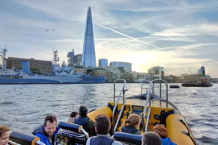 Speedboat 'Ultimate Tower Blast' from Tower Millennium Pier - 40 mi...
