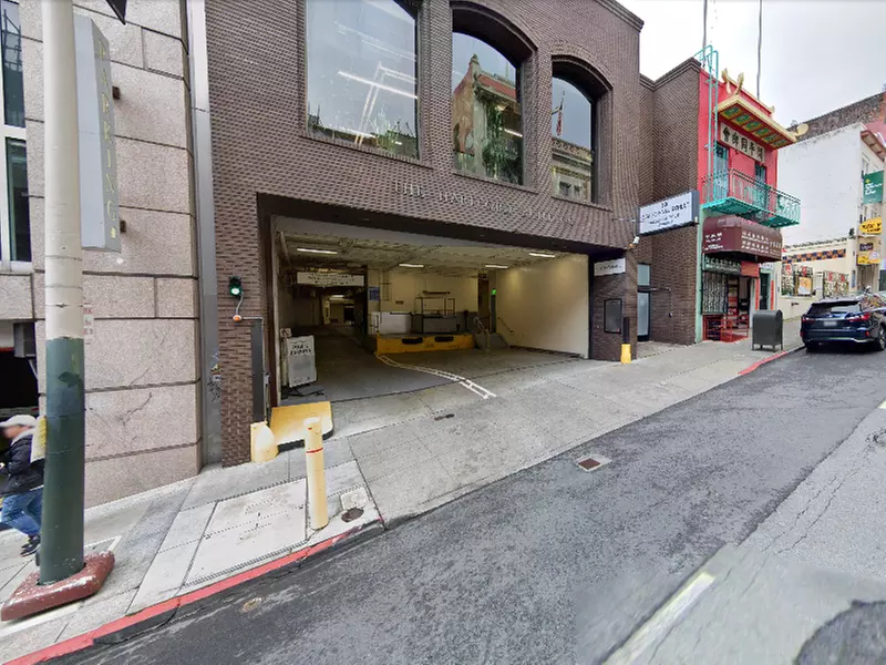 Parking at 650 California St. Garage