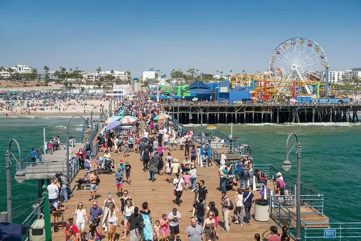 Full-Day LA Tour: Santa Monica, Hollywood and Beverly Hills