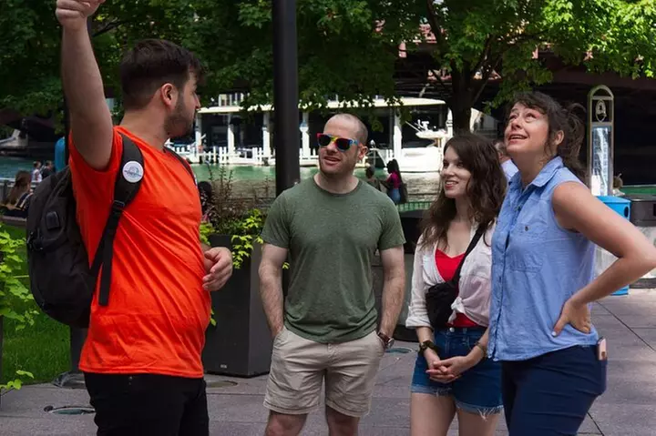 Chicago: Downtown Loop & Millennium Park 2 Hour Walking Tour