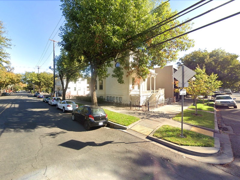 Parking at H-I Street Lot