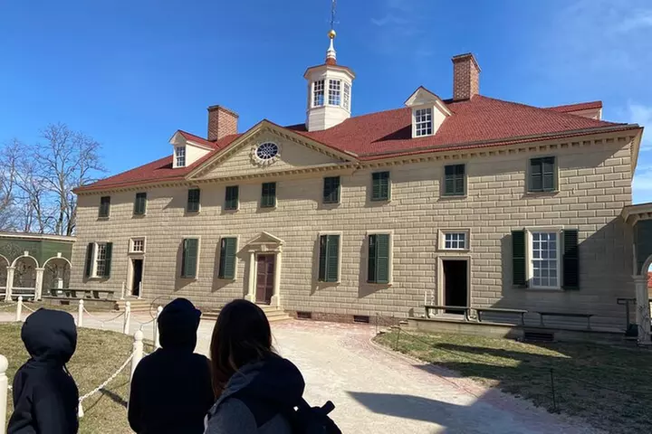 Mount Vernon & Old Alexandria with Night-Time Sightseeing Tour of W...