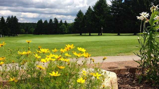 Online Booking - Round of Golf at Whispering Pines Golf Course
