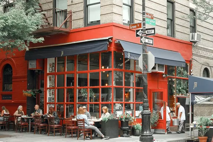NYC: Greenwich Village Food Tour with 6 Locals Favorites Dishes