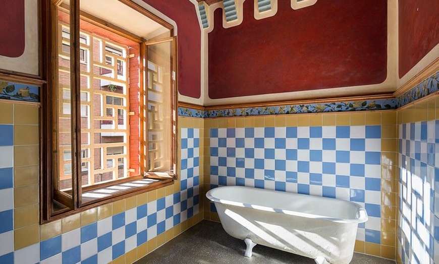 Image 7: Casa Vicens (la primera casa de Gaudí). Entrada directa