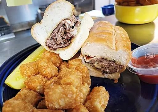 5% Cash Back at Riverbound Cafe