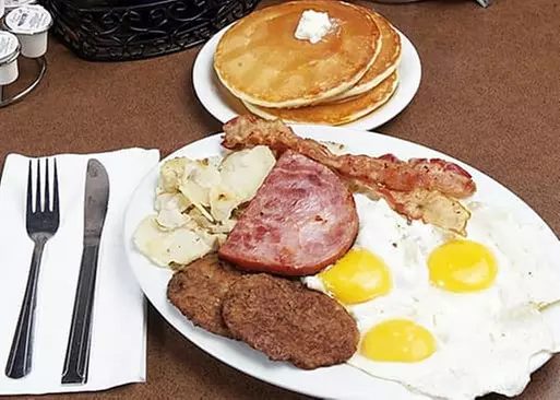 5% Cash Back at Round The Clock Restaurant