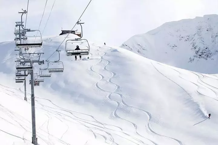 Narrated Alyeska/Girdwood Shuttle From Anchorage - Photo Stops - Primary Image